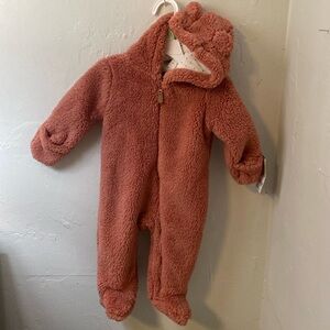 Carter’s Fuzzy Zip Onsie 6m
